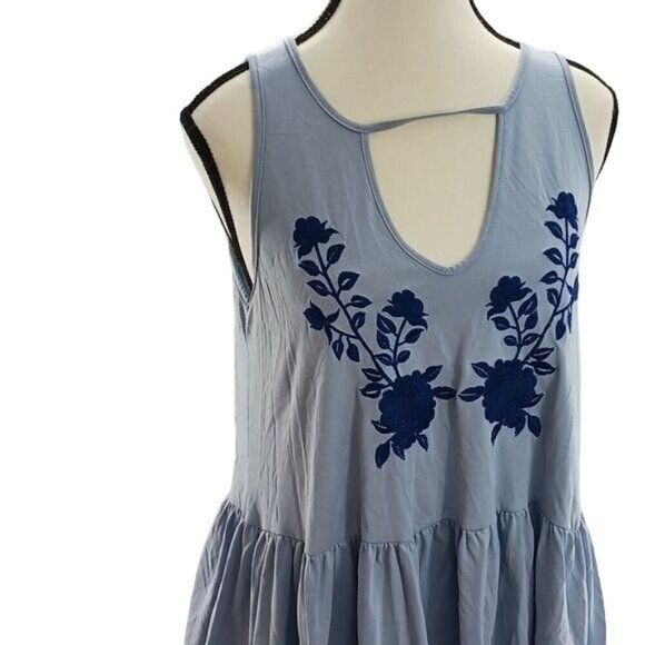 Alya Sleeveless Blouse Blue Flowy Ruffle V Neck Embroidered Womens Size M - Picture 2 of 6